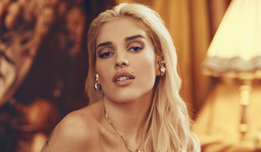 Elena Rose canta hoy y sus fans no se lo quieren perder