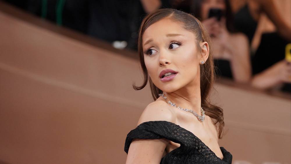 Ariana Grande inicia nueva era con su álbum Petal