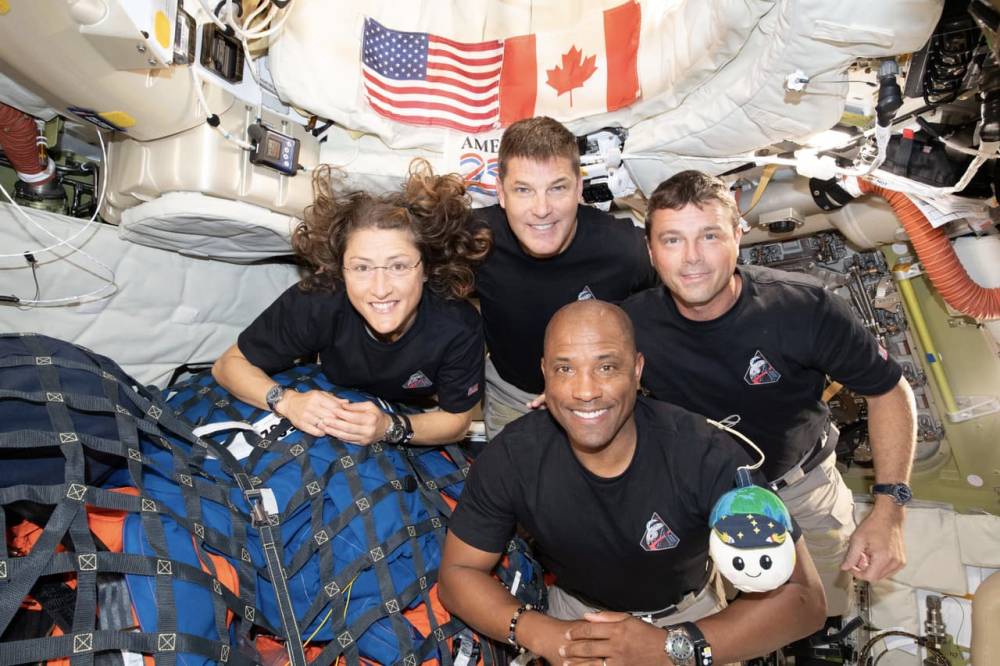 ASTRONAUTAS DE ARTEMIS II REGRESAN A LA TIERRA TRAS HISTÓRICA MISIÓN LUNAR